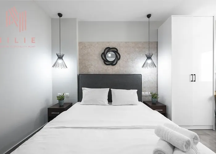 Calme, Nilie Hospitality Mgmt
