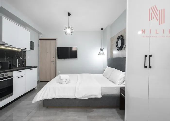 Calme, Nilie Hospitality Mgmt